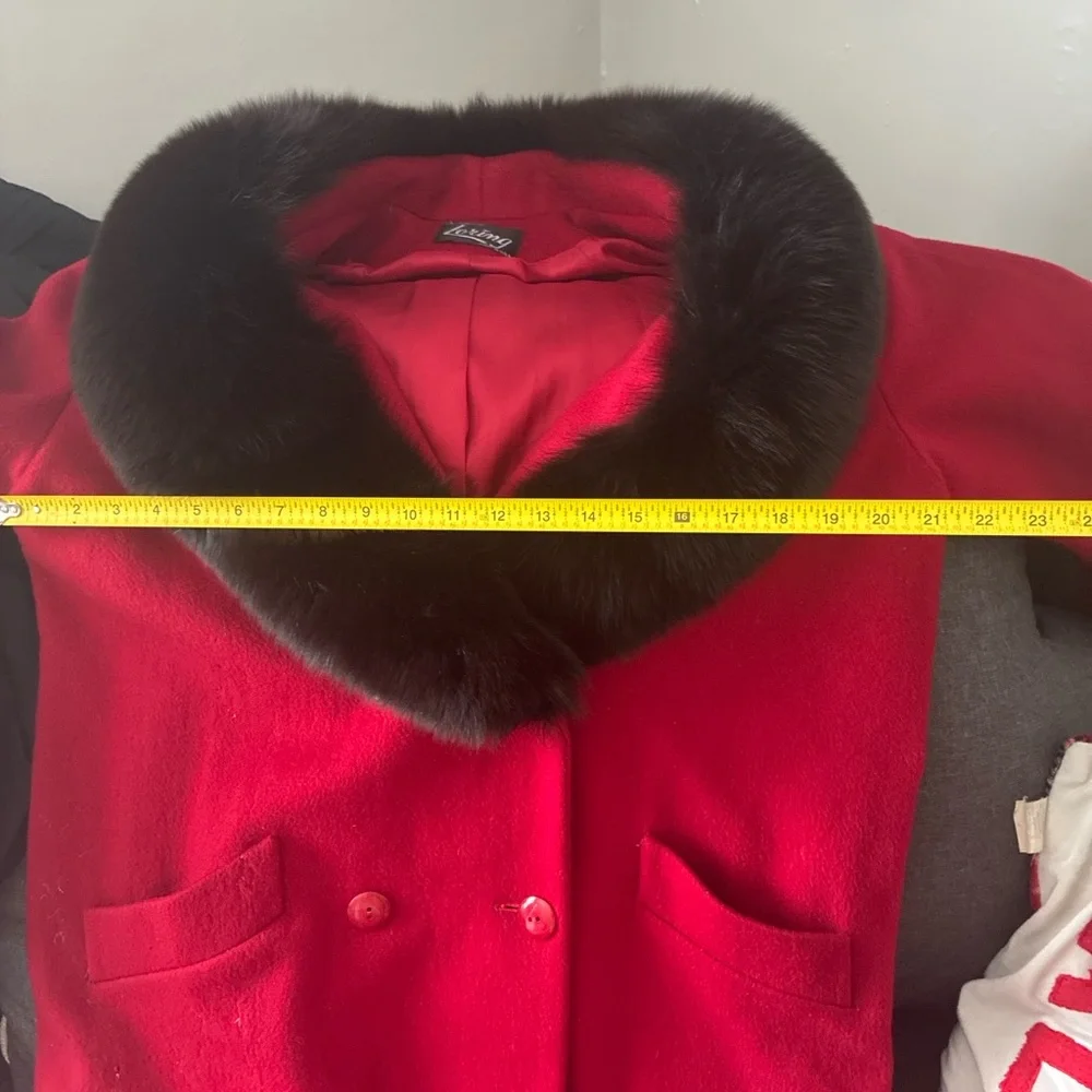 Vintage Loring, red Frostmann 100% wool made in the USA genuine fur lined collar